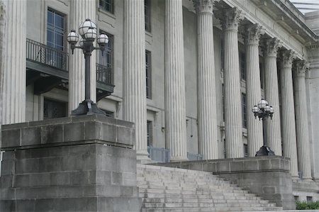 Law and Order Building with Stone Columns Stock Photo - Budget Royalty-Free & Subscription, Code: 400-05071847