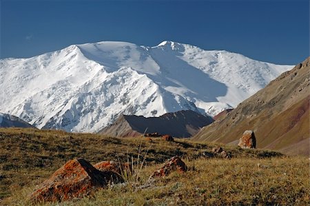 Lenin peak from Base Camp 1 Photographie de stock - Aubaine LD & Abonnement, Code: 400-05072530