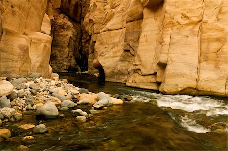 the mujib canyon in jordan Foto de stock - Super Valor sin royalties y Suscripción, Código: 400-05085052