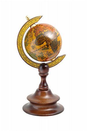 simsearch:859-03039351,k - Ancient globe isolated on white background Photographie de stock - Aubaine LD & Abonnement, Code: 400-05085809