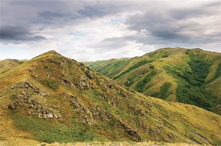 simsearch:400-05087769,k - mountain with rocks under clody sky Stock Photo - Budget Royalty-Free & Subscription, Code: 400-05087642