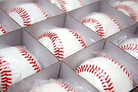 simsearch:400-05089629,k - baseballs in the box Photographie de stock - Aubaine LD & Abonnement, Code: 400-05089624