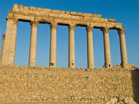 Columns detail in ancient Roman time town, Palmyra (Tadmor), Syria. Greco-Roman & Persian Period. Stock Photo - Budget Royalty-Free & Subscription, Code: 400-05080156