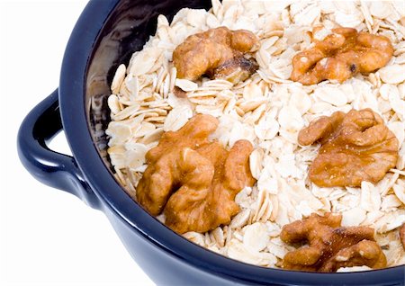 simsearch:400-04891088,k - a bowl of oatmeal with walnuts - healthy diet Stock Photo - Budget Royalty-Free & Subscription, Code: 400-05094614