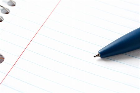 simsearch:400-05206224,k - a macro picture of a pen and notebook Fotografie stock - Microstock e Abbonamento, Codice: 400-05094823