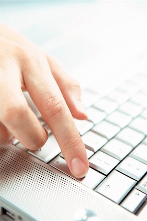 simsearch:400-07546122,k - Hand and computer. Stock Photo - Budget Royalty-Free & Subscription, Code: 400-05097162