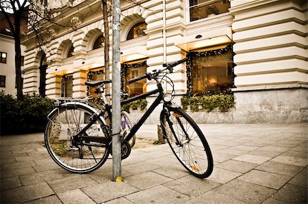 simsearch:400-06766246,k - Bike In The Center Of Old European City Stock Photo - Budget Royalty-Free & Subscription, Code: 400-05091263