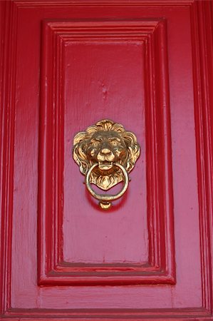 door lion - A Brass lion door knocker Stock Photo - Budget Royalty-Free & Subscription, Code: 400-05091377