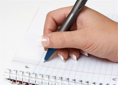 une photo macro d'une main de femme tenant un stylo Photographie de stock - Aubaine LD & Abonnement, Code: 400-05092138