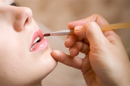 simsearch:400-04652461,k - painting lips of the girl Stockbilder - Microstock & Abonnement, Bildnummer: 400-05093256