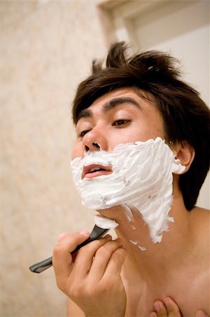 in the morning man shaving Stock Photo - Budget Royalty-Free & Subscription, Code: 400-05093266