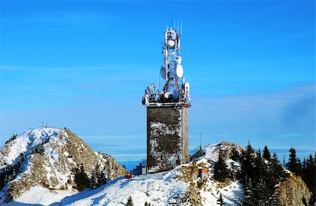 simsearch:400-05344522,k - meteo station up in the mountains Photographie de stock - Aubaine LD & Abonnement, Code: 400-05093405