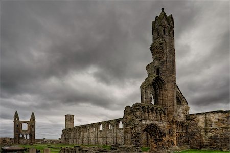 A view of the St Andrews cathedral ruins, Scotland Foto de stock - Super Valor sin royalties y Suscripción, Código: 400-05093815
