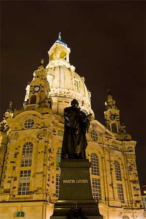 frauenkirche - Frauenkirche and Neumarkt in Dresden at night Stock Photo - Budget Royalty-Free & Subscription, Code: 400-05106963