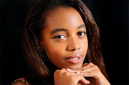 simsearch:400-04869308,k - Porträt von natürlichen afrikanischen amerikanischen Mode Teen Girl posiert Stockbilder - Microstock & Abonnement, Bildnummer: 400-05101131