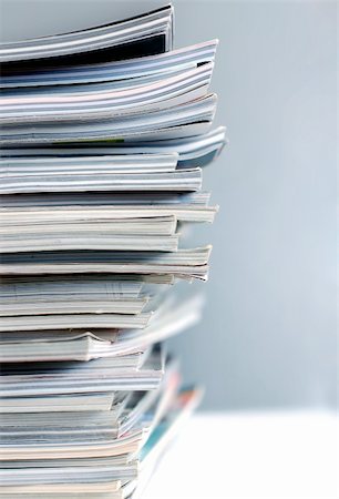 simsearch:400-05901369,k - Close up of a pile of newspaper Stock Photo - Budget Royalty-Free & Subscription, Code: 400-05102151
