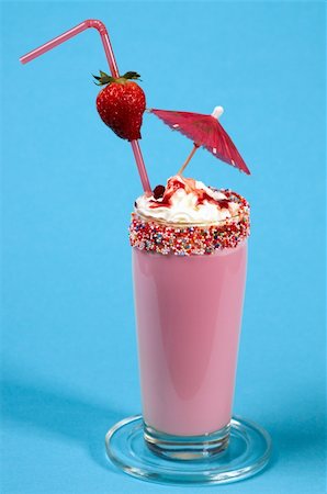 simsearch:400-08251879,k - A fresh and cold milkshake with strawberry Stock Photo - Budget Royalty-Free & Subscription, Code: 400-05116230