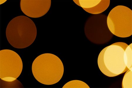 simsearch:400-07626552,k - Decorative party lights, holiday decorations showing out of focus lens bokeh. Foto de stock - Super Valor sin royalties y Suscripción, Código: 400-05116513