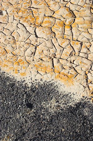 simsearch:400-05356373,k - Fragment of  orange clay and salt mineral deposits in geological formations in Ubehebe Volcano, Death Valley National Park Stockbilder - Microstock & Abonnement, Bildnummer: 400-05116784