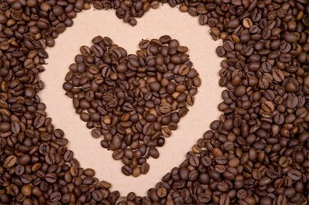 heart shape background made with coffee beans. Landscape orientation. Stockbilder - Microstock & Abonnement, Bildnummer: 400-05117072