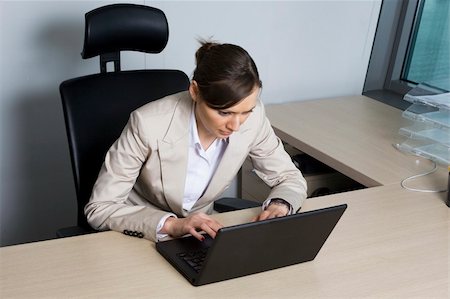 simsearch:400-05729276,k - Young office worker having computer problems Stock Photo - Budget Royalty-Free & Subscription, Code: 400-05124693