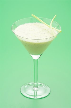 simsearch:400-03948731,k - fresh fruit milk shake apple and celery Stock Photo - Budget Royalty-Free & Subscription, Code: 400-05121207