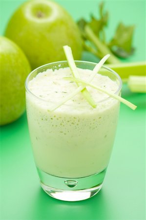 simsearch:400-03948731,k - fresh fruit milk shake apple and celery Stock Photo - Budget Royalty-Free & Subscription, Code: 400-05121210