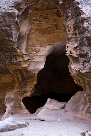 simsearch:400-05132743,k - Tombs in Little Petra - Nabataeans capital city (Al Khazneh) , Jordan. Made by digging a holes in the rocks. Roman Empire period. Photographie de stock - Aubaine LD & Abonnement, Code: 400-05121309