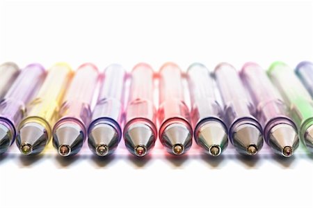 simsearch:400-04575830,k - Color ballpoint pens on a white background Stock Photo - Budget Royalty-Free & Subscription, Code: 400-05122929