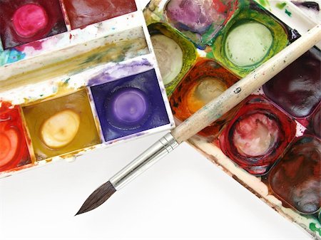 simsearch:400-05890408,k - dirty watercolor paints set with brush after using Photographie de stock - Aubaine LD & Abonnement, Code: 400-05123605