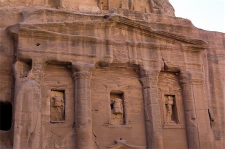 simsearch:400-05132743,k - Roman Soldier Tomb in Petra, Jordan. Nabataeans capital city (Al Khazneh). Made by digging the rocks. Roman Empire period. Photographie de stock - Aubaine LD & Abonnement, Code: 400-05134445