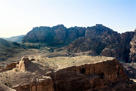 simsearch:400-05132743,k - Plateau from High Place in Petra, Jordan. View to the temple Qasr Al-Bint. Nabataeans capital city (Al Khazneh). Made by digging the rocks. Roman Empire period. Photographie de stock - Aubaine LD & Abonnement, Code: 400-05134441