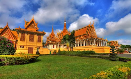 Throne Hall in Royal Palace - Phnom Penh - Cambodia Stock Photo - Budget Royalty-Free & Subscription, Code: 400-05135393