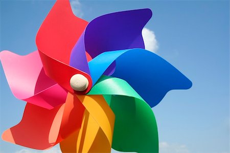 simsearch:400-04815627,k - close-up of childs plastic windmill toy shot against clear blue sky Fotografie stock - Microstock e Abbonamento, Codice: 400-05135451