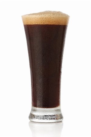 simsearch:695-05774838,k - Fresh beer glass over white background Stock Photo - Budget Royalty-Free & Subscription, Code: 400-05138796