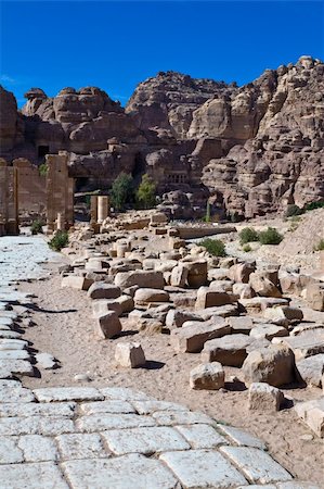 simsearch:400-05132743,k - Petra - Nabataeans capital city (Al Khazneh) , Jordan. Roman square remains. Roman Empire period. Photographie de stock - Aubaine LD & Abonnement, Code: 400-05132735