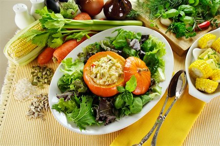 simsearch:400-04613511,k - Baked golden nugget pumpkin with rice stuffing ready to serve. Fotografie stock - Microstock e Abbonamento, Codice: 400-05133722