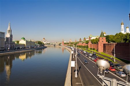 embankment - travel series: old Moscow Kremlin and river quay Photographie de stock - Aubaine LD & Abonnement, Code: 400-05146952