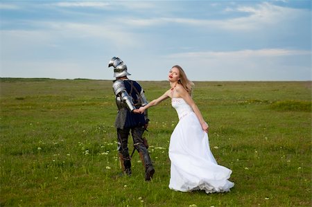 simsearch:877-07460603,k - Fantasia on a  wedding theme / bride and knight Foto de stock - Super Valor sin royalties y Suscripción, Código: 400-05147995