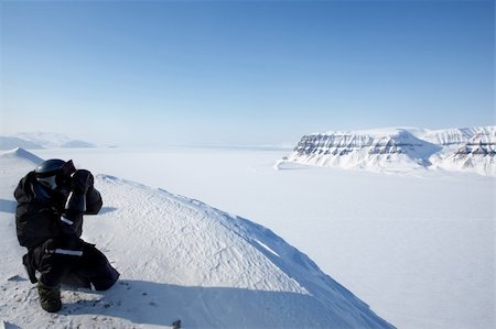 simsearch:400-05140080,k - A winter wilderness adventure guide.  Spitsbergen, Svalbard, Norway Fotografie stock - Microstock e Abbonamento, Codice: 400-05140148