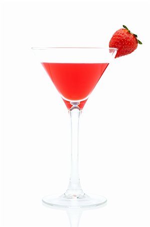 simsearch:400-04046933,k - A glass of fresh strawberry cocktail reflected on white background Foto de stock - Super Valor sin royalties y Suscripción, Código: 400-05141236