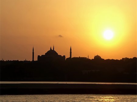 This image shows a mosque in Istanbul with sunset Stock Photo - Budget Royalty-Free & Subscription, Code: 400-05141359