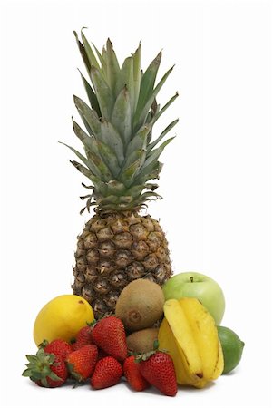 simsearch:400-06750784,k - A variety of fruit arranged on white background. Photographie de stock - Aubaine LD & Abonnement, Code: 400-05141474