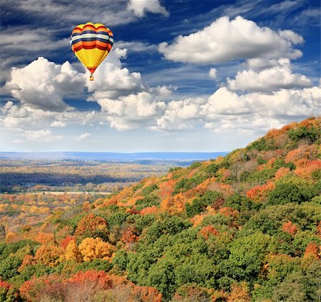 río delaware - The foliage scenery from a highway overlook in New Jersey Foto de stock - Super Valor sin royalties y Suscripción, Código: 400-05142093