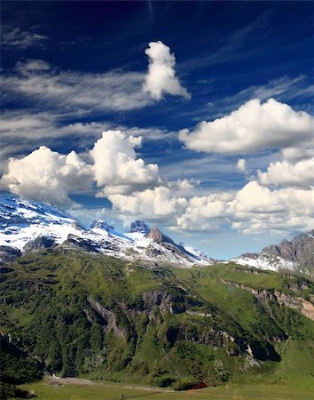 spring ski - titlis snow covered mountain landscape near luzern switzerland Stock Photo - Budget Royalty-Free & Subscription, Code: 400-05142174