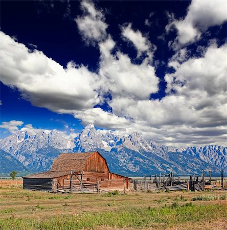 simsearch:400-05142617,k - The Moulton Barn in Grand Teton National Park USA Stockbilder - Microstock & Abonnement, Bildnummer: 400-05142653