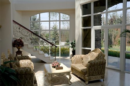 simsearch:685-03082493,k - Luxury modern living room with big windows Stockbilder - Microstock & Abonnement, Bildnummer: 400-05143656