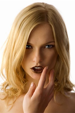 simsearch:400-04604293,k - Close-up portrait of a fresh and beautiful young fashion model with brown lips Stockbilder - Microstock & Abonnement, Bildnummer: 400-05143989