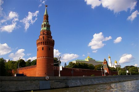simsearch:400-05671249,k - Moscow Kremlin river view Photographie de stock - Aubaine LD & Abonnement, Code: 400-05155637