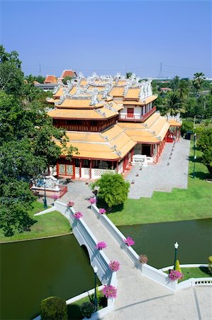simsearch:851-02963398,k - The Royal Residence (Phra Thinang) of the Thai summer palace of Bang Pa-In, near Ayutthaya and Bangkok. Stock Photo - Budget Royalty-Free & Subscription, Code: 400-05156444